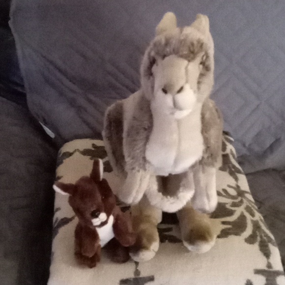 LARGE FAO SCHWARZ Kangaroo 🦘 &  Joey🦘 - Picture 10 of 17